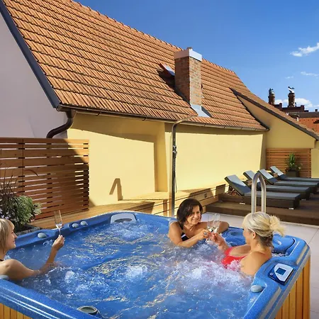 Zlata Hvezda Otel