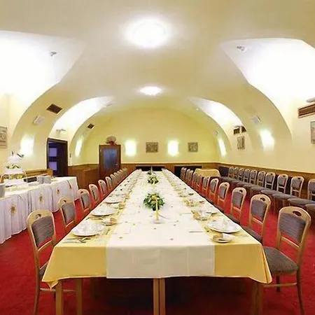 Zlata Hvezda Otel 4*