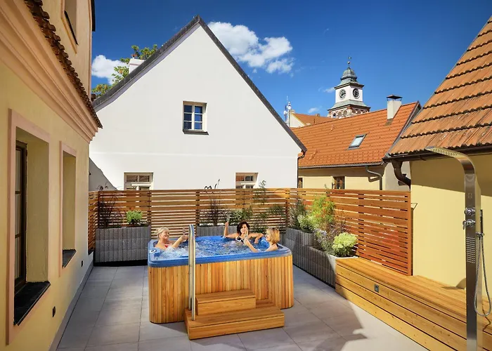 Otel Zlata Hvezda 4*