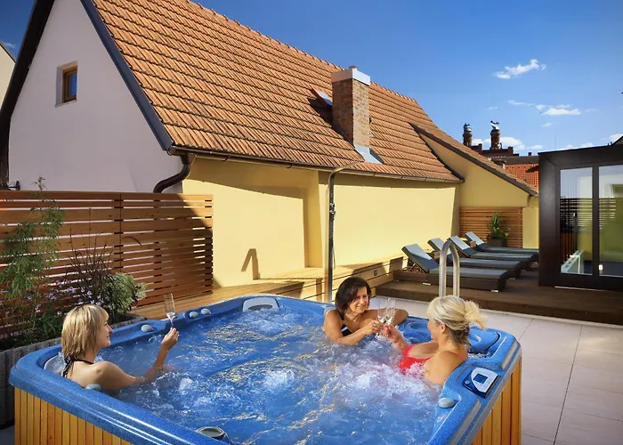 Zlata Hvezda Otel
