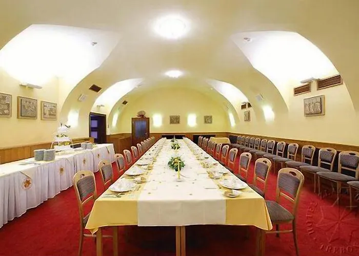Zlata Hvezda Otel 4*