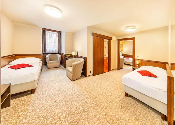 Zlata Hvezda Otel 4*